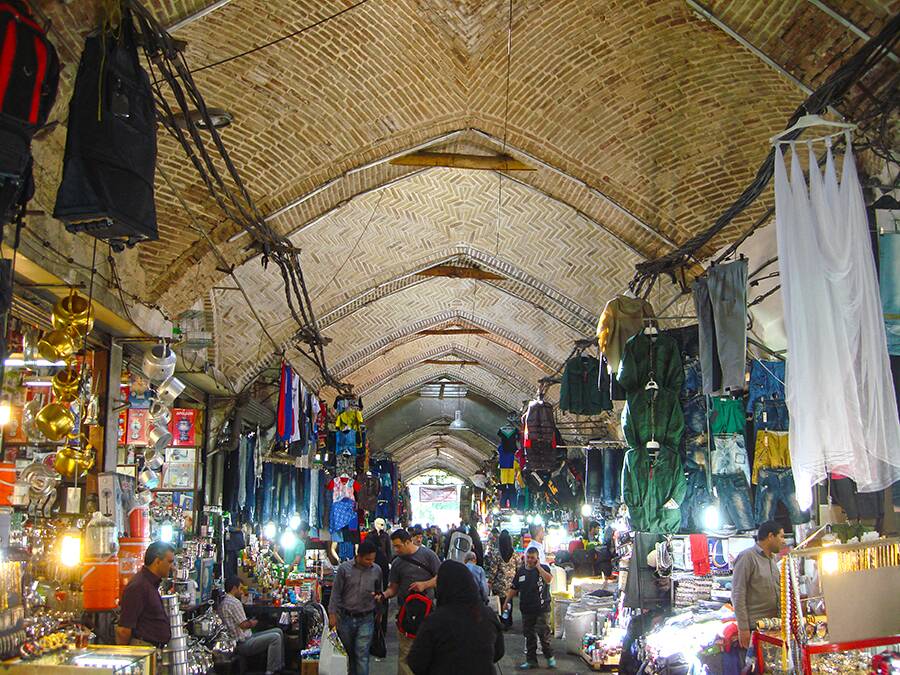 معرفی بازارهای پوشاک عمده فروشی و خرده فروشی در تهران