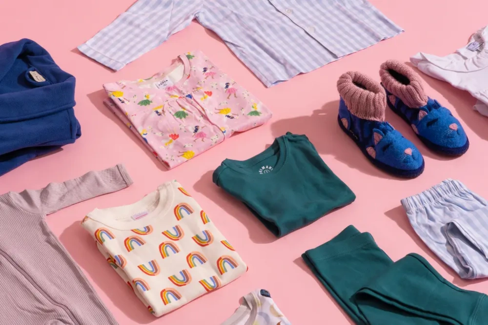 هزینه و مراحل راه اندازی مزون لباس بچه + راهنمای گام به گام 